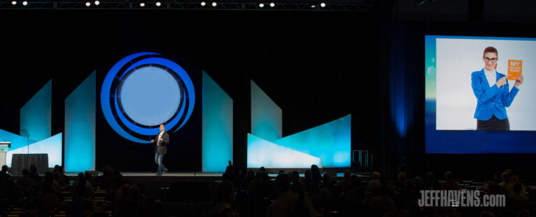 How much should I pay for a keynote speaker